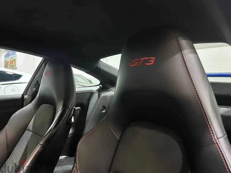 Porsche 911 GT3 2015  3.8L Flat Six 475 HP RWD 39000 km only 7