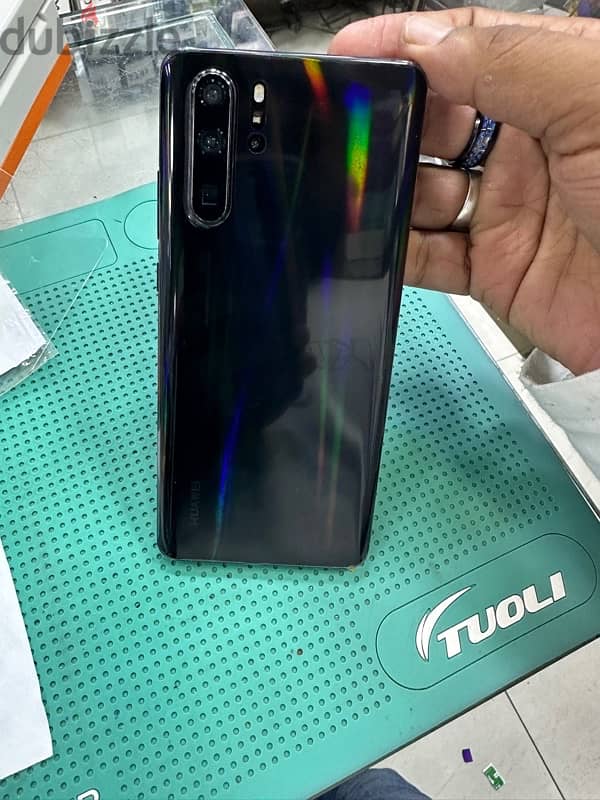 Huawei  p30 pro 8 ram 256 rom 1