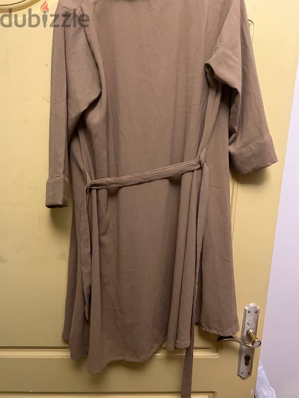 3/4th sleeved beige-ish brown long dress with tie back belt 4