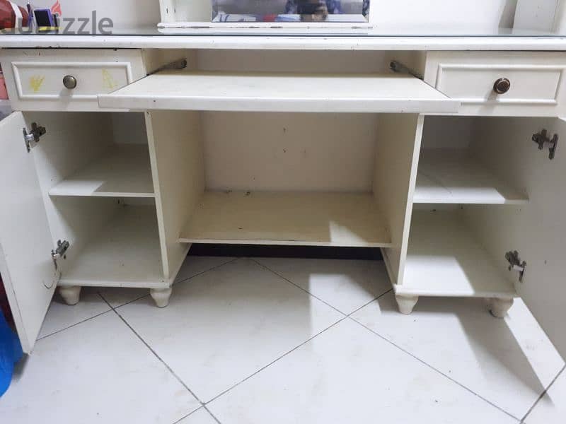 dressing table for sale 0