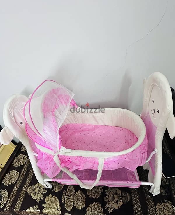 Brand New Baby Cradle With Swing, with Mosquito Net, Wheels With Lock 2