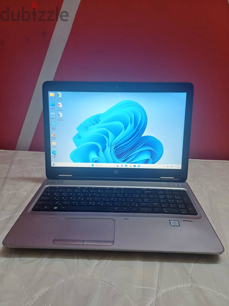 I am sale my laptop hp core i5 6th generation ram 8gb ssd 256 gb shar 2