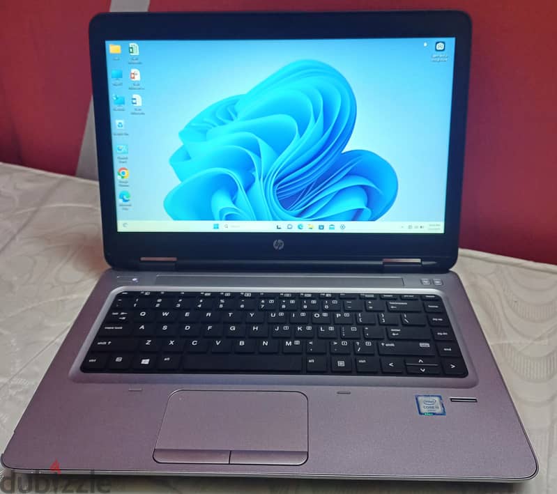 I am sale my laptop hp core i5 6th generation ram 8gb ssd 256 gb shar 1