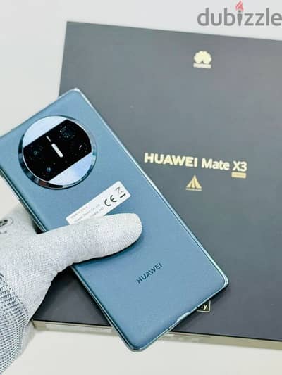 Huawei mate X'3 fold premium model new just activated few days