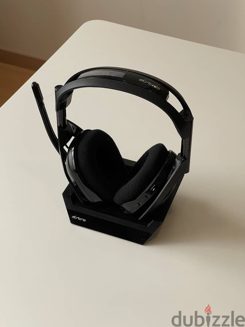 ASTRO A50 Wireless - Gen4 for PS5 PS4 Mac and PC 0