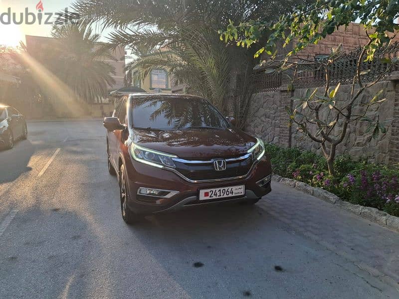 Honda crv 2015 full  new condition 134km original paint Honda services 3