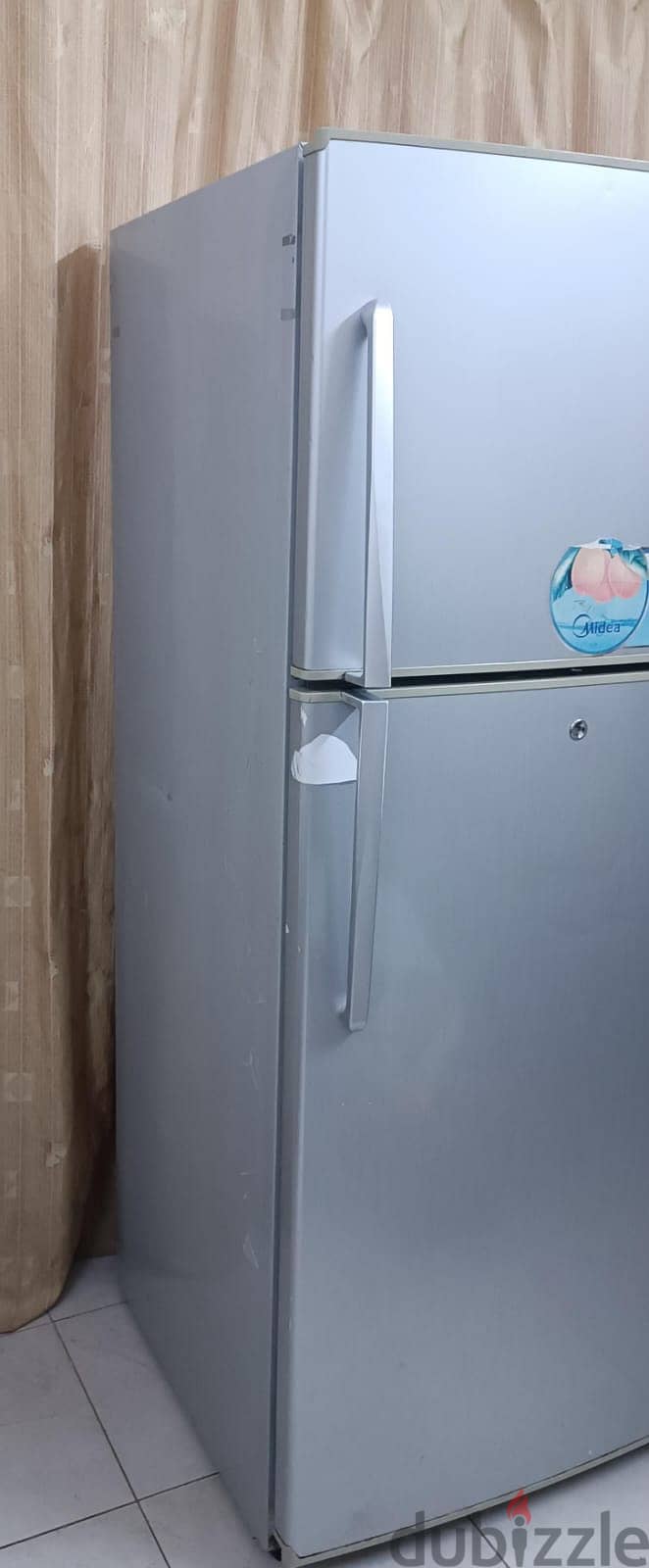 Midea Fridge 500 Liters Excellent Condition 3