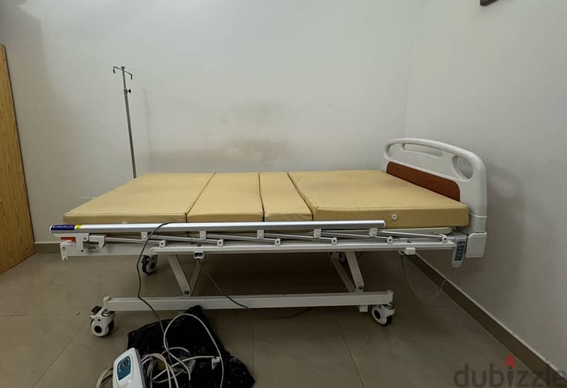 Full automatic Medical Bed 1