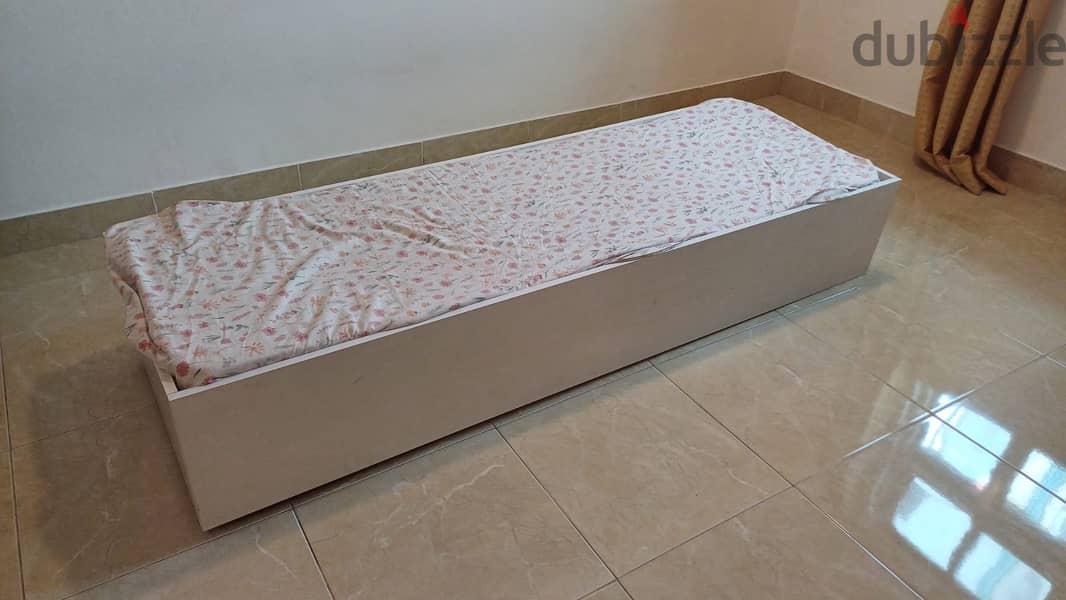 Kids bed with 3 inch cot 0