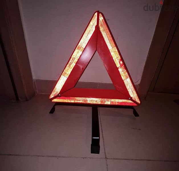 Car warning roadside sign reflective  pick up juffair 3 1