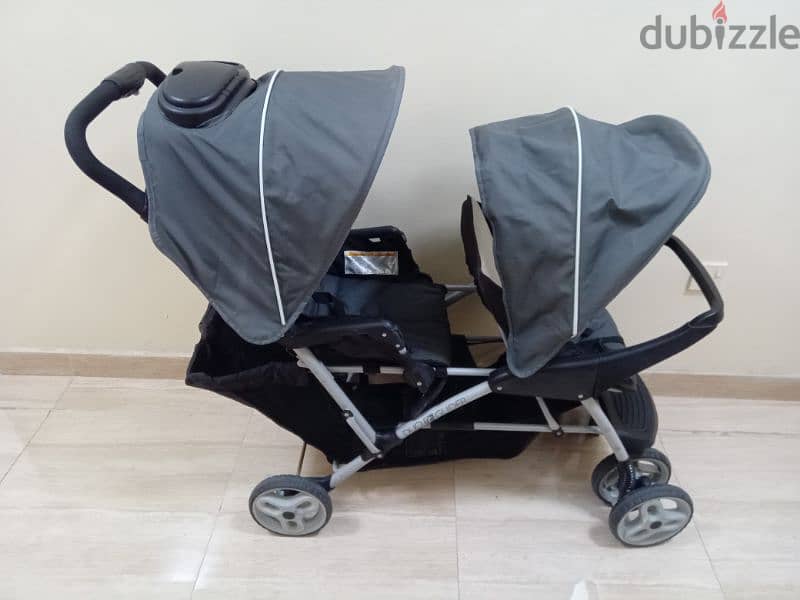 graco double stroller  in excellent condition pickup 1