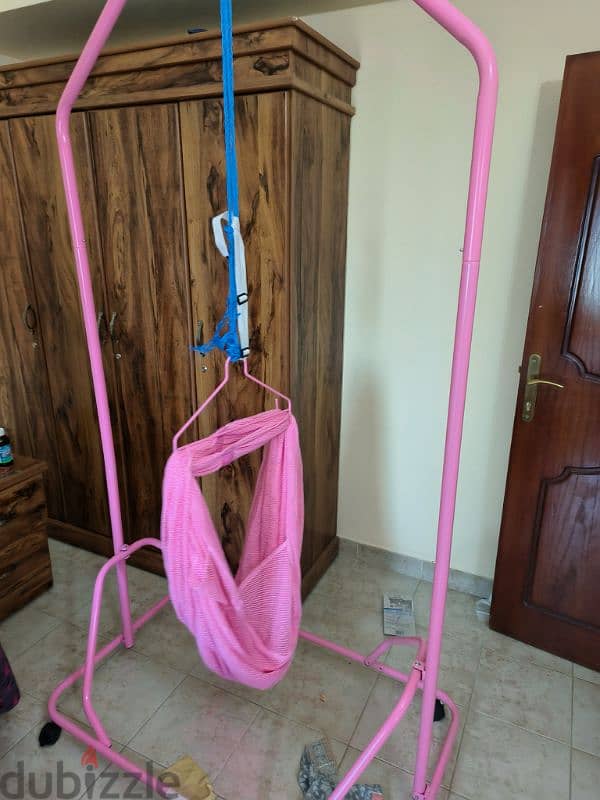 VERY LESS USED SWINGING BABY CRIB and CRADLE FOR SALE 0