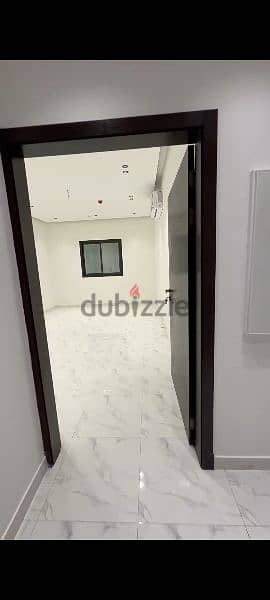 APARTMENT FOR RENT IN HAMAD3BHK  TOWN ROUND 2 SEMI FURNISHED 4