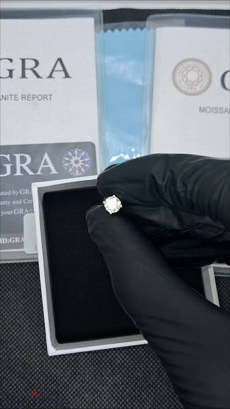 Moissanite Diamonds earrings حلقات الماسة المويسانايت (GRA CERTIFICATE 2