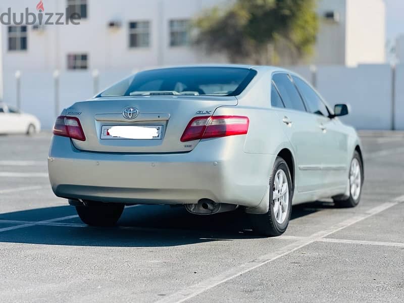 Toyota Camry 2009 Model Single Owner used 6