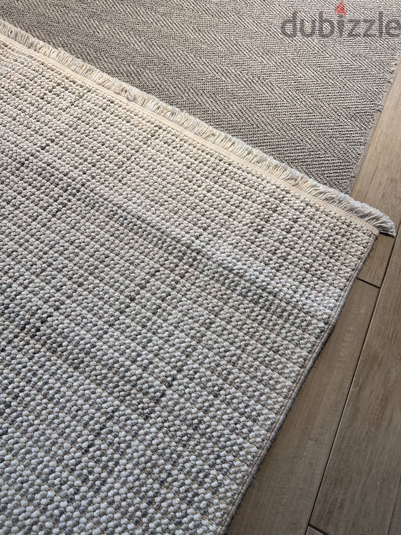 Beautiful rug natural, cozy 0