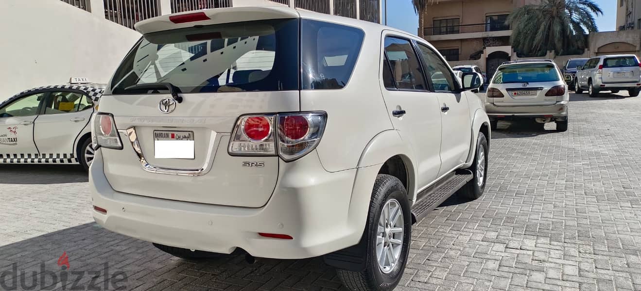 Toyota Fortuner 2015 7