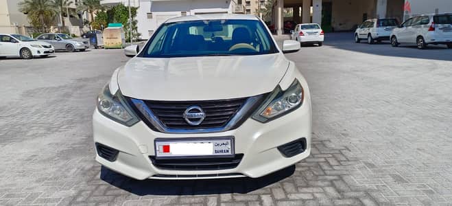 Nissan Altima 2017 - Urgent Sale !