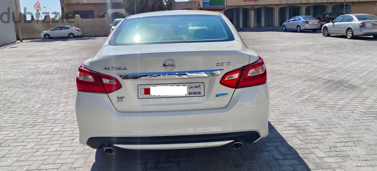 Nissan Altima 2017 - Urgent Sale ! 9