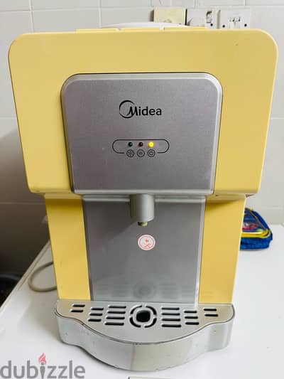 Midea Water Dispenser small size in good working condition (10BD only)