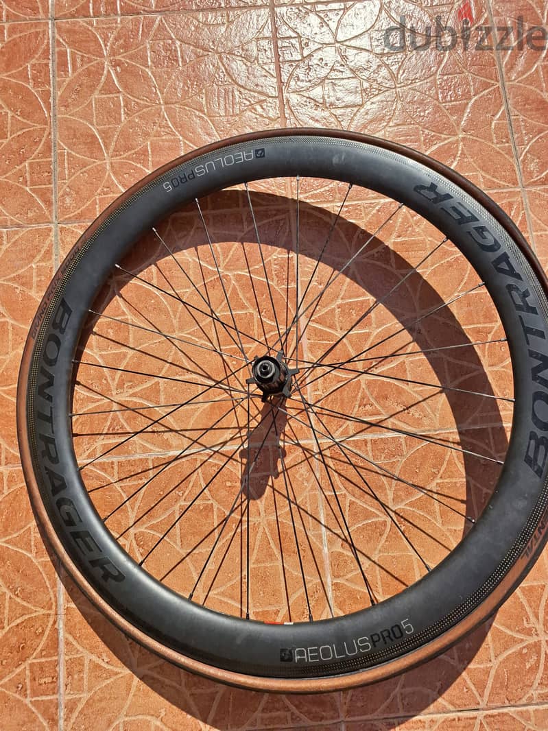 Carbon wheel bontrager 3