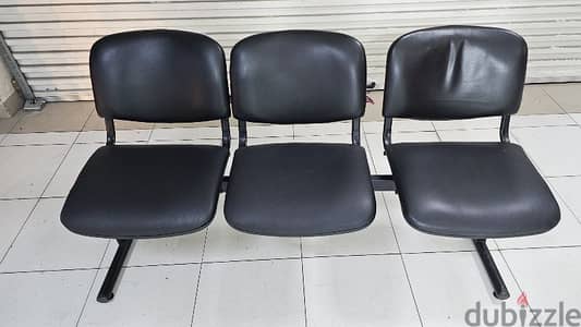 3 seater chair and excellent condition pickup from gudaibi