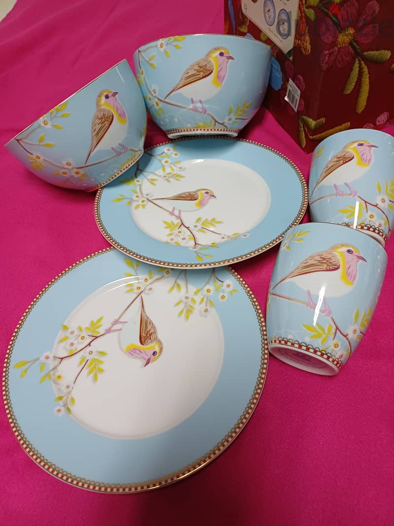 Breakfast set six pieces. (New) 10bd 2