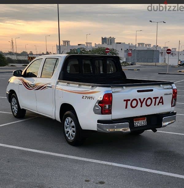 Toyota Hilux 2.7 VVT  model 2021 Zero accidents  54km 3