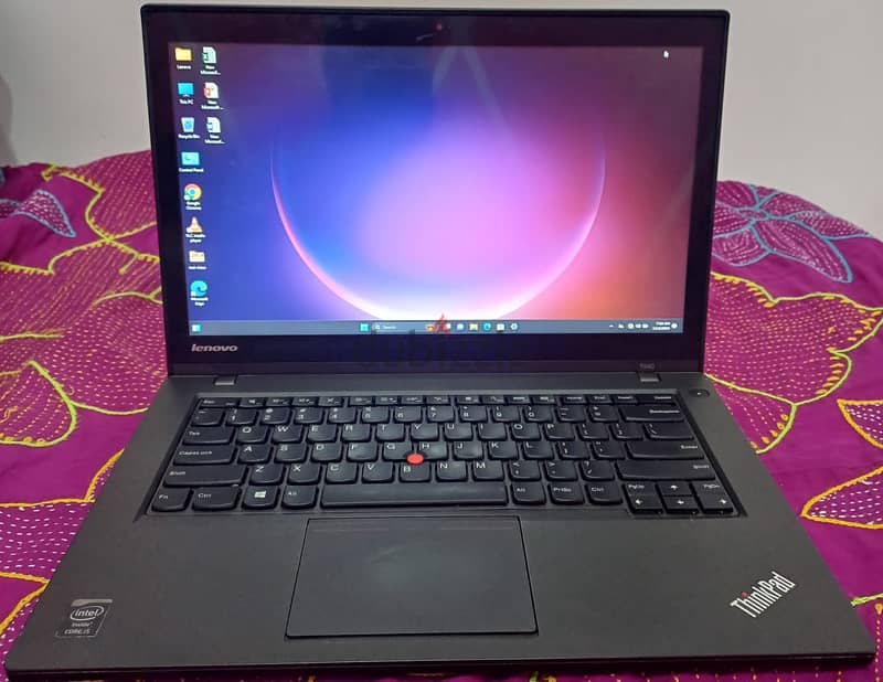 Hello i am sale my Lenovo thinkpad  core i5 ram 8 gb hard dic 500gb s 1