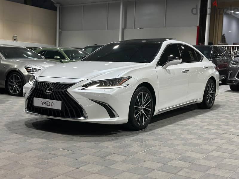 Lexus ES 350 2023 0