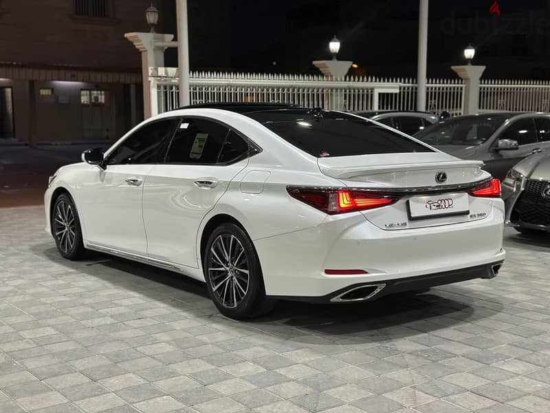 Lexus ES 350 2023 7