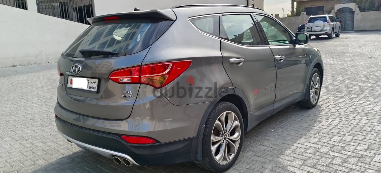 Hyundai Santa Fe 2013 - 3.3L AWD Full Option 3