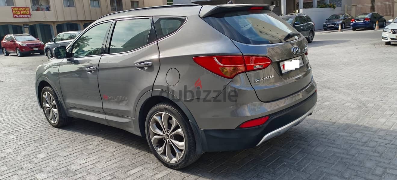 Hyundai Santa Fe 2013 - 3.3L AWD Full Option 6