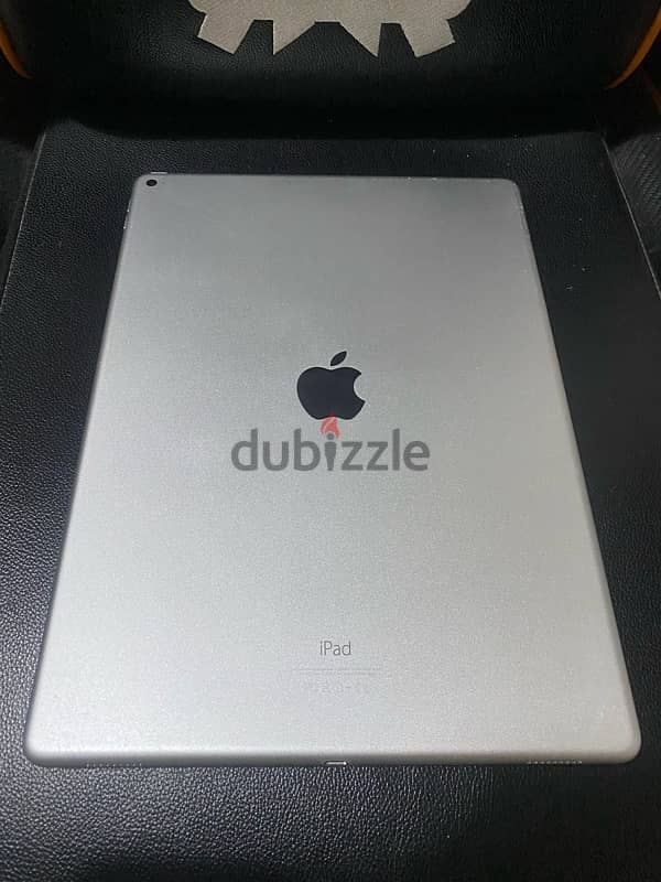 iPad Pro 12.9 inch (2015) for sale 3