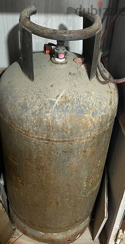 Gas cylinder