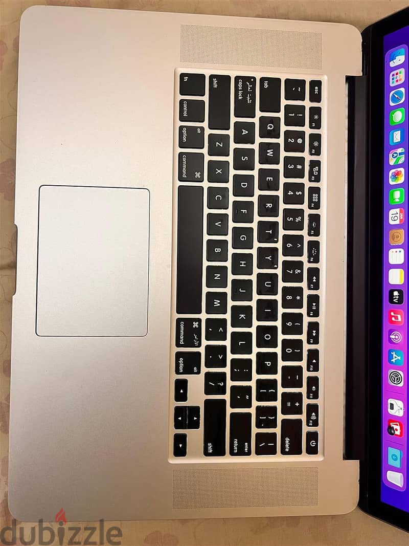 15.4 inches MacBook Pro intel i7 2.2GHz 16GB RAM 256GB SSD 2