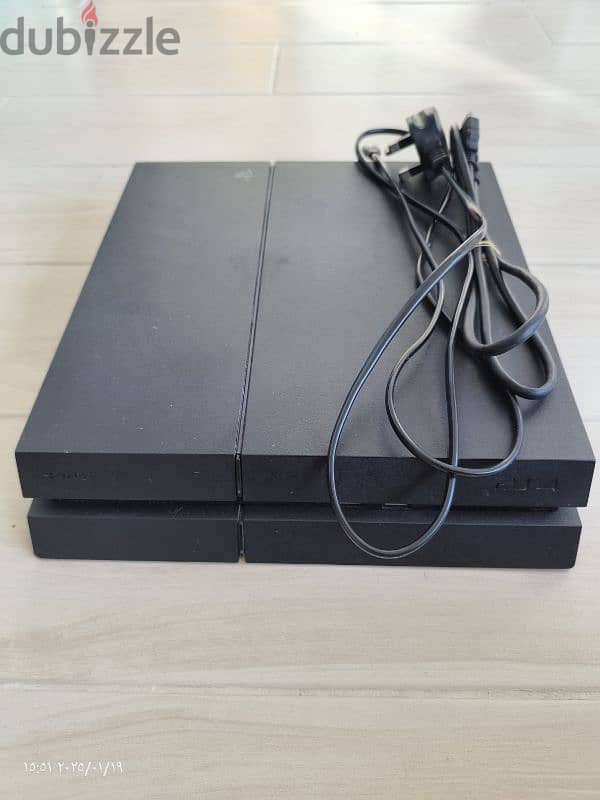 PlayStation 4 mat edition 0