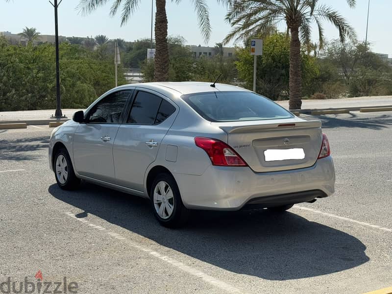 Nissan Sunny 2018 5