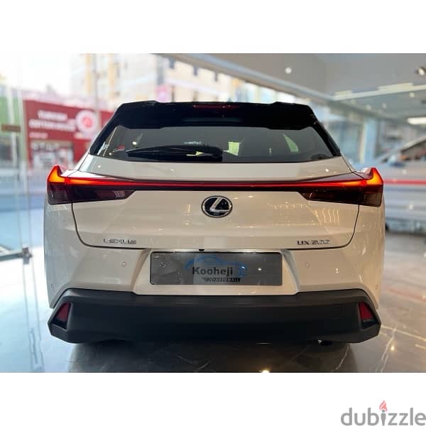 Lexus UX 2023 3