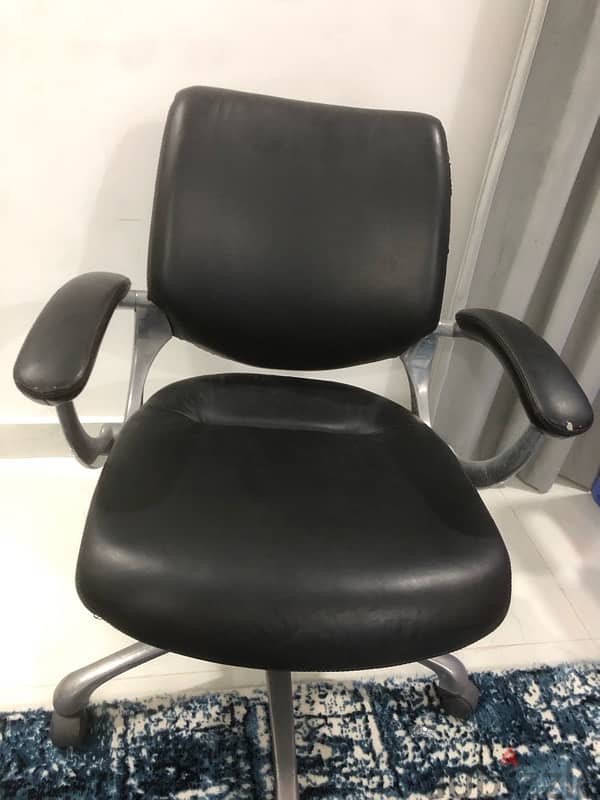 للبيع كرسي مكتب / office chair for sale 2