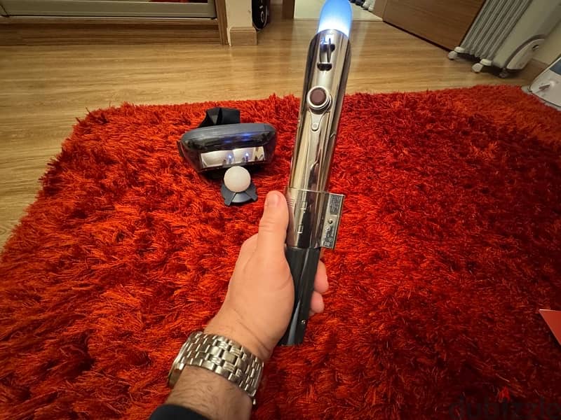 Star Wars VR headset with LightSaber 0