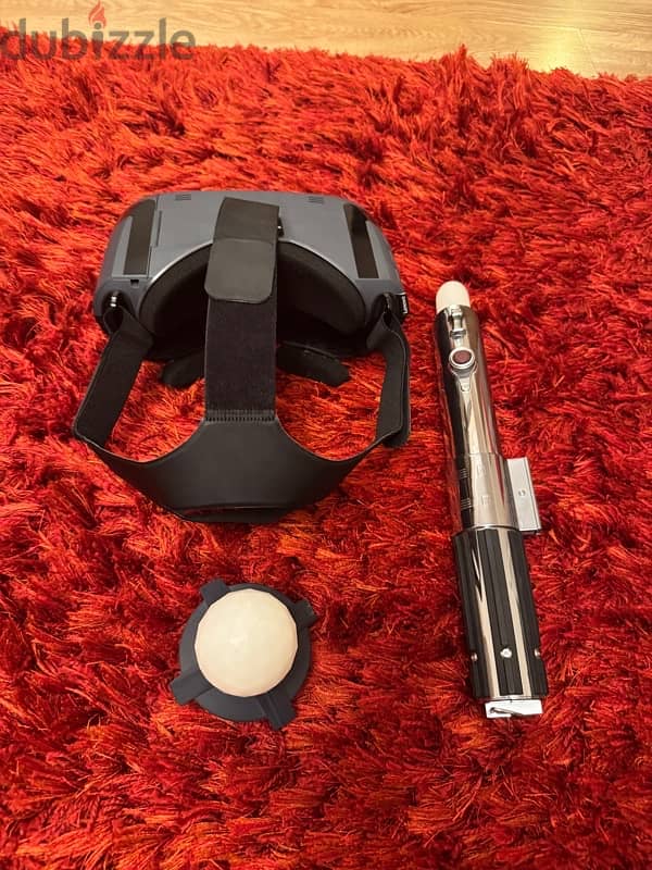 Star Wars VR headset with LightSaber 4