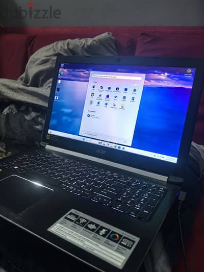 Laptop with 27" gaming monitor