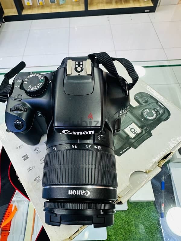 canons EOS 1100d camera 1