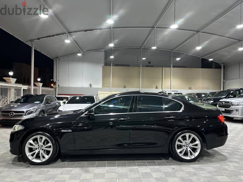 BMW 5-Series 2014 535 i 12