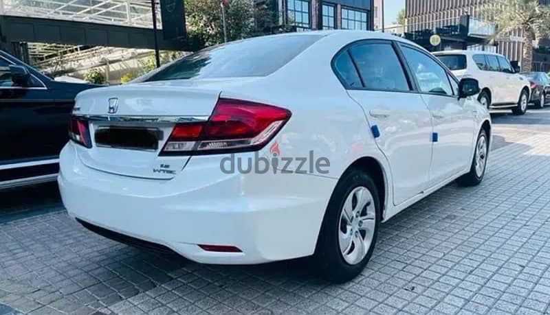 Honda Civic 2014 3