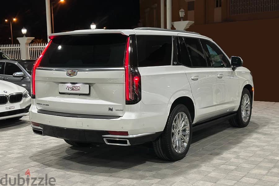 Cadillac Escalade 2022 600 10