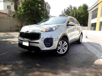 Kia Sportage 2.0 L 2017 Silver Full Option Well Maintained Urgent Sale