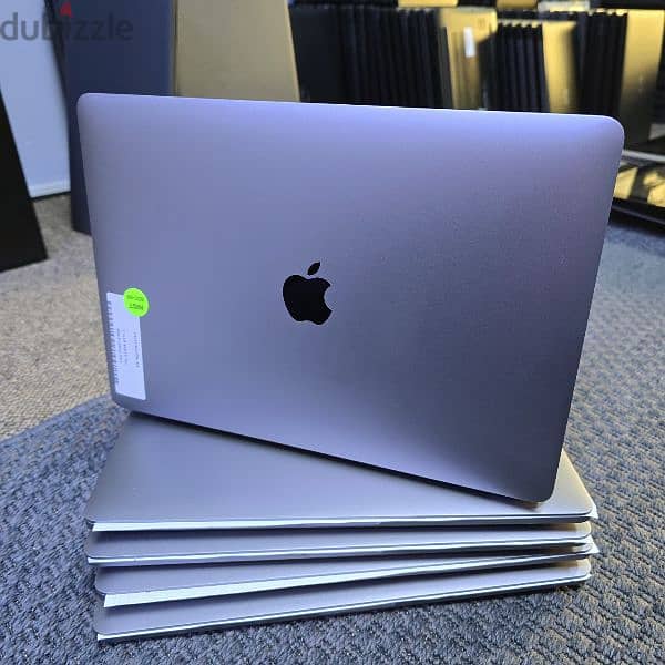 Apple MacBook Pro 2022 M2 4