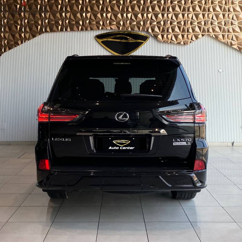 Lexus LX-Series 2019 570 S BLACK EDITION 2019 3